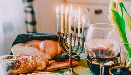 信达地产收盘上涨3.91%，滚动市盈率85.18倍，总市值136.32亿元