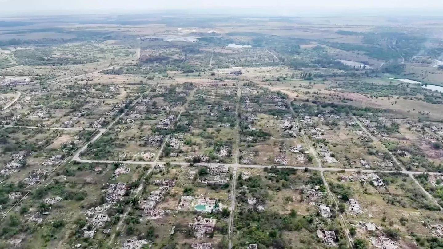 决战打响，乌克兰被爆逃兵40万，泽连斯基豪赌失败，大结局来了？