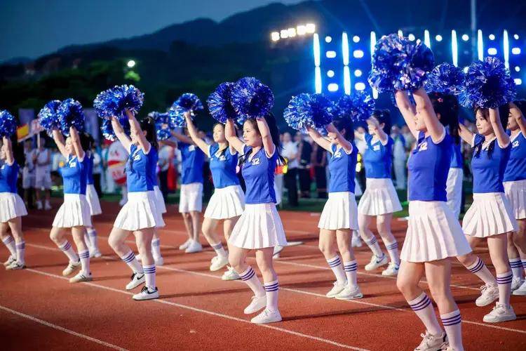 茅台集团第十一届职工运动会暨茅台酒股份公司第一届职工运动会开幕