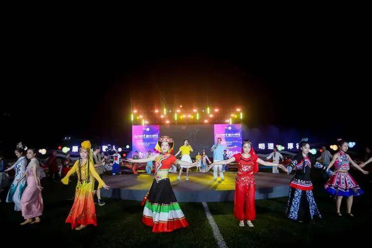 茅台集团第十一届职工运动会暨茅台酒股份公司第一届职工运动会开幕