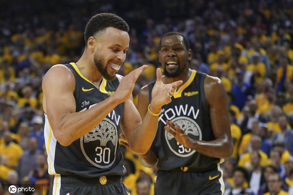 杜兰特怼网友:死不死关你x事 把FMVP寄回湾区如何？