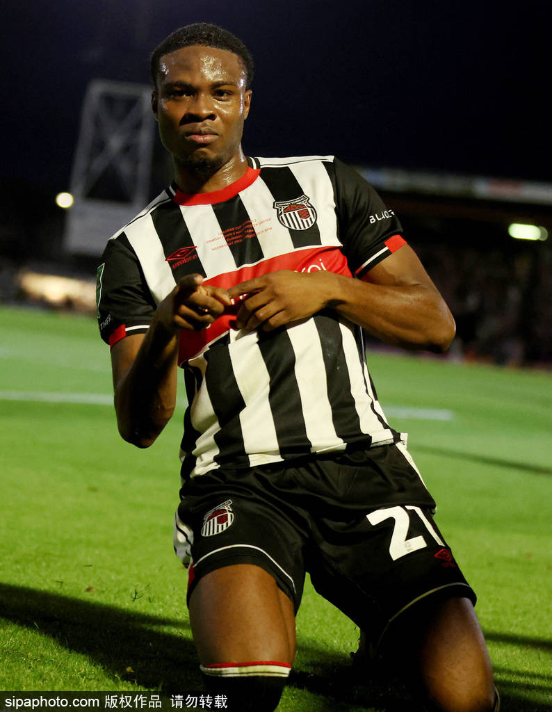 耻辱出局！联赛杯-曼联点球战总分13-14英乙队 止步次轮