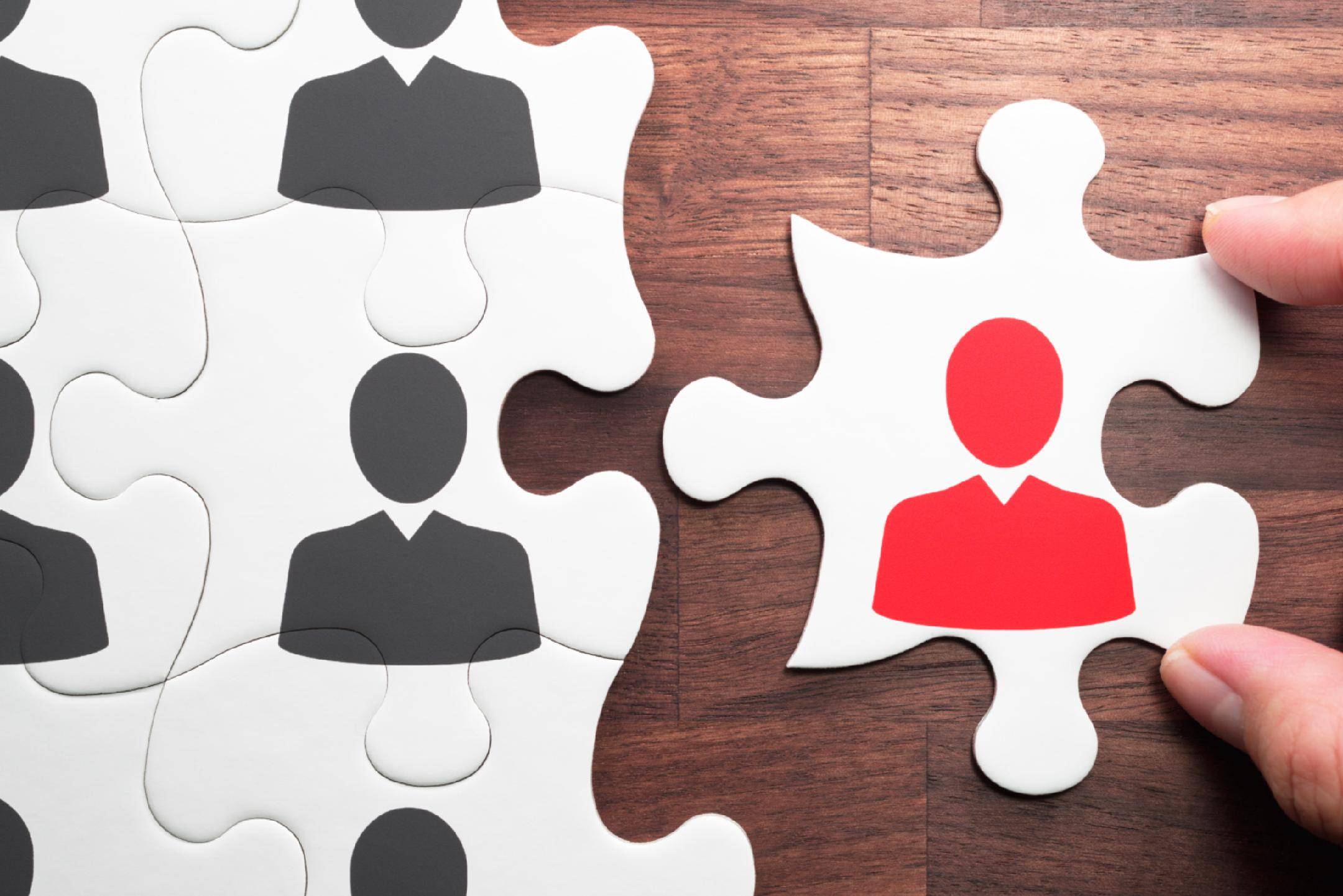 人事变动|正荣地产委任周伟成为非执行董事